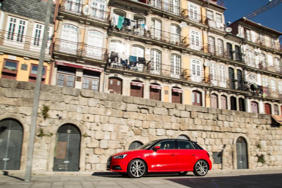  Audi A1 Sportback TFSI S-Line (8X) 2014 года  (WW) (фото 21 из 30)